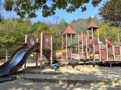 憩いの森公園 東広島の街並みを一望できる龍王山のふもとに位置するくつろぎの場 東広島デジタル 観光ガイド 東広島 の魅力を余すことなくお伝えする観光情報サイト